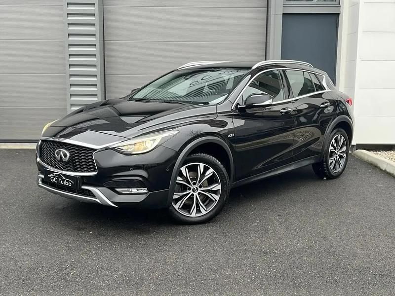 Noir Occasion 2016 Infiniti QX30 Premium Berline | 14 490 € - Image 1/4