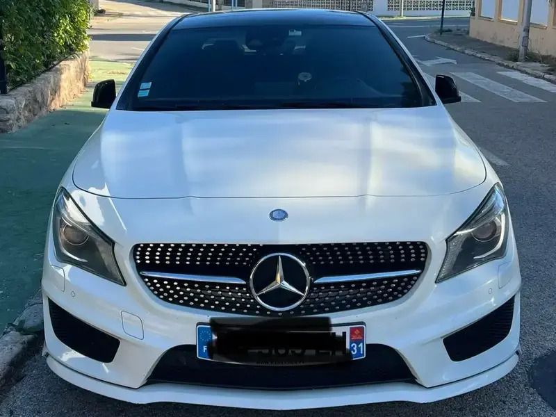 Blanc Utilisé 2015 Mercedes CLA220 Berline | 18 300 € (Prix assez cher) - Image 1/4