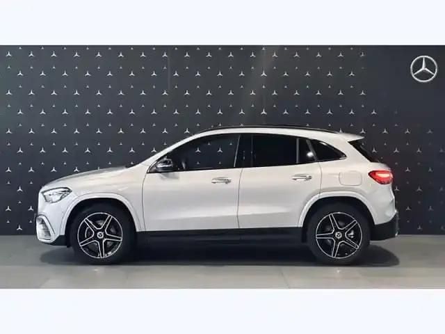 Occasion Mercedes GLA250 AMG line 166 ch (122 kW) 2025 Argent hightech métallisé SUV