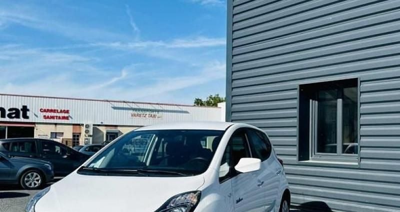 Blanc Utilisé 2011 Hyundai ix20 Monospace | 6 990 € - Image 1/4