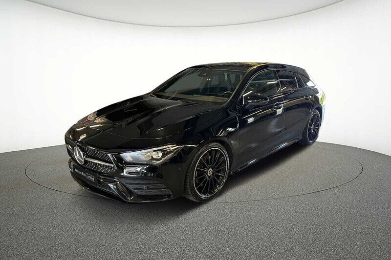 Noir Utilisé 2022 Mercedes CLA200 Shooting Brake AMG line Break | 28 890 € (Super prix) - Image 1/1