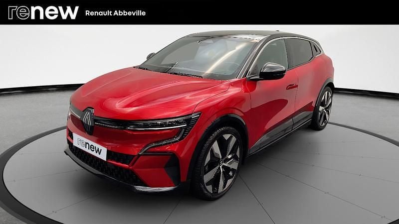 Rouge Occasion 2022 Renault Megane E-Tech Techno Berline | 25 990 € (Prix assez cher) - Image 1/4