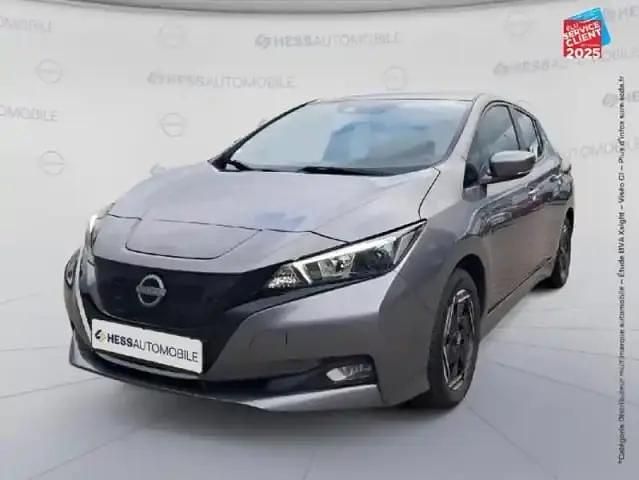 Blanc lunaire métallisé Utilisé 2022 Nissan Leaf Acenta Citadine | 12 999 € - Image 1/4