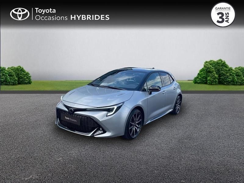Gris Utilisé 2023 Toyota Corolla Sport Berline | 26 990 € (Prix juste) - Image 1/4