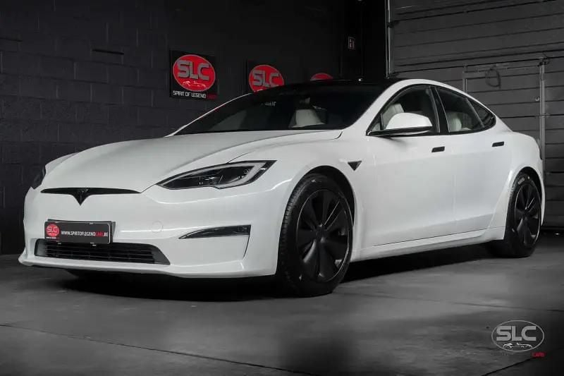 Blanc Utilisé 2024 Tesla Model S Long Range Berline | 69 490 € (Prix juste) - Image 1/4