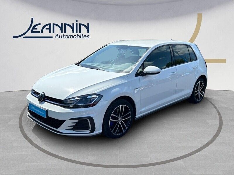 Blanc Utilisé 2020 VW Golf VII Berline | 23 990 € (Prix juste) - Image 1/3
