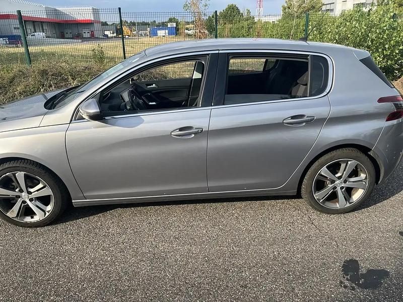 Gris Utilisé 2019 Peugeot 308 S Berline | 10 000 € (Super prix) - Image 1/4