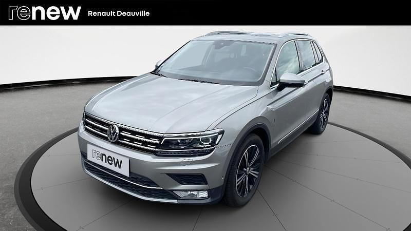 Gris Utilisé 2017 VW Tiguan SUV | 21 990 € (Prix juste) - Image 1/4