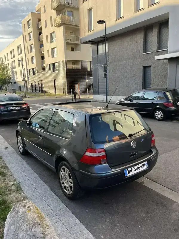 Image 2/4