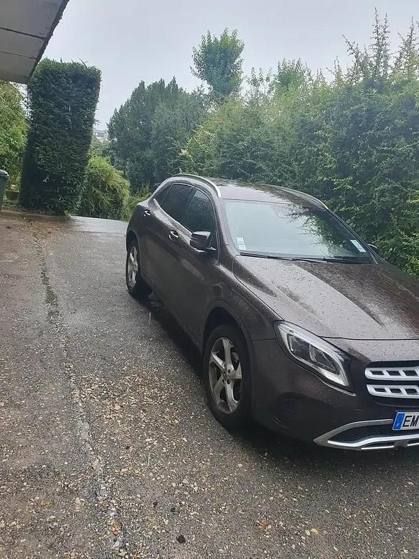 Occasion Mercedes GLA180 109 ch (80 kW) 2017 Brun SUV