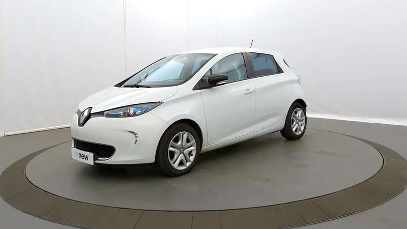 Blanc Utilisé 2015 Renault Zoe Zen Citadine | 4 390 € (Prix juste) - Image 1/4