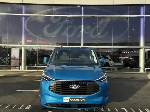 Nouvelle Ford Transit Custom Limited 2025 Bleu acqua métallisée