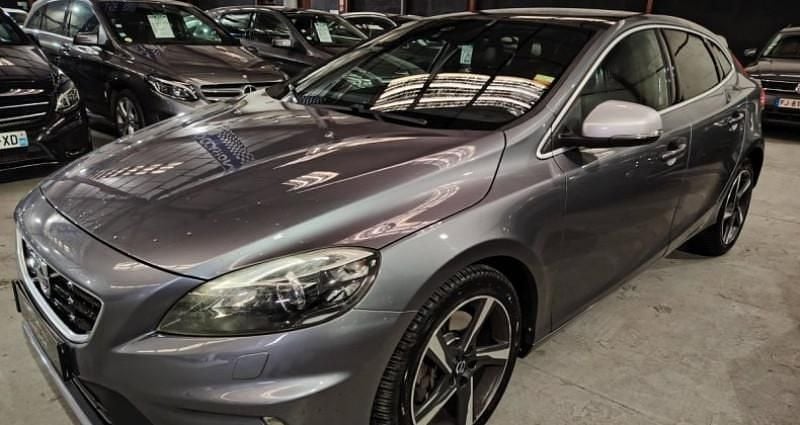 Occasion 2015 Volvo V40 R-Design Break | 11 990 € (Prix juste) - Image 1/4