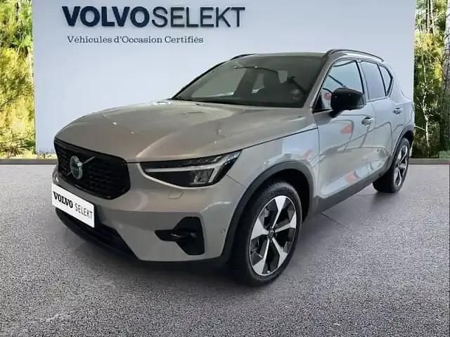 Noir Utilisé 2024 Volvo XC40 SUV | 36 480 € (Prix cher) - Image 1/4