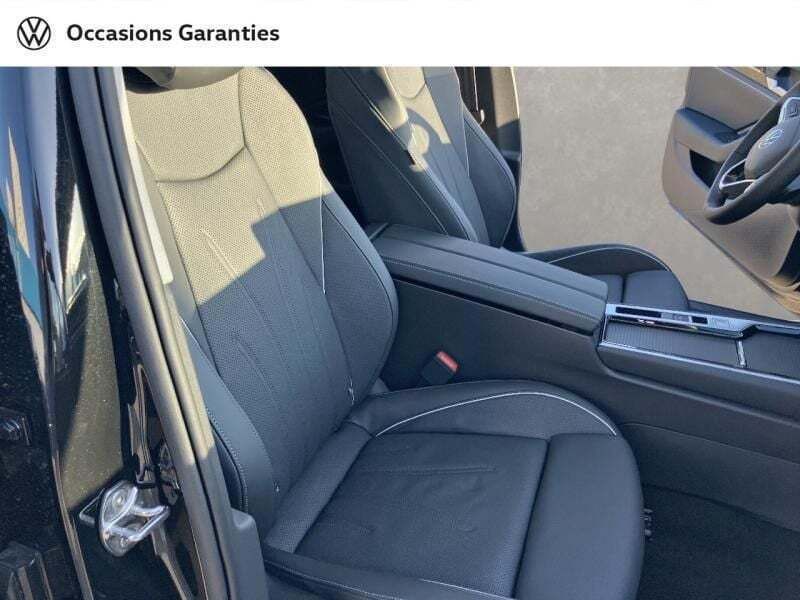 Image 3/4