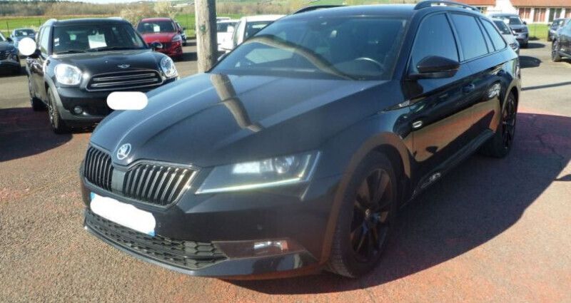 Utilisé 2019 Skoda Superb SportLine Break | 19 400 € (Prix juste) - Image 1/4