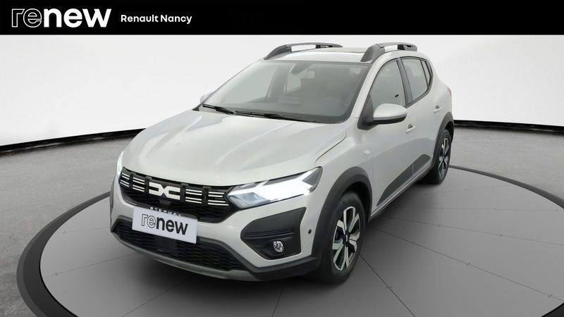 Gris Utilisé 2024 Dacia Sandero Expression Citadine | 16 300 € (Prix juste) - Image 1/3