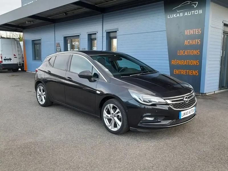 Noir Occasion 2015 Opel Astra Dynamic Citadine | 8 490 € - Image 1/4