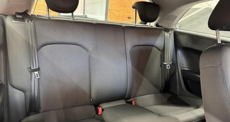 Occasion Audi A1 Ambiente 91 ch (66 kW) 2013 Blanc Citadine