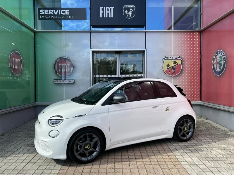 Blanc antidote Nouvelle 2025 Abarth 500e Citadine | 34 950 € (Prix cher) - Image 1/4
