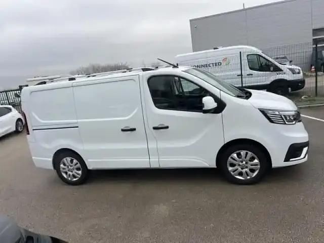 Occasion Renault Trafic 173 ch (127 kW) 2023 Blanc Monospace