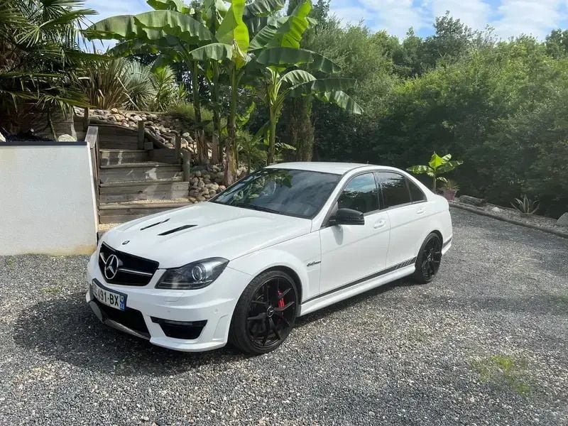 Blanc Utilisé 2013 Mercedes C63 AMG AMG Berline | 79 900 € - Image 1/4