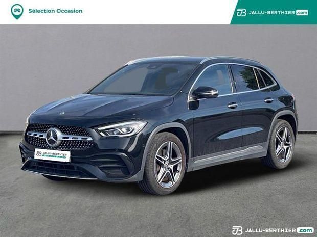 Noir Utilisé 2022 Mercedes GLA200 AMG line SUV | 36 789 € (Bon prix) - Image 1/4