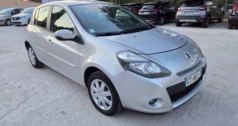 Utilisé 2012 Renault Clio III Dynamique Citadine | 6 990 € (Prix juste) - Image 1/4