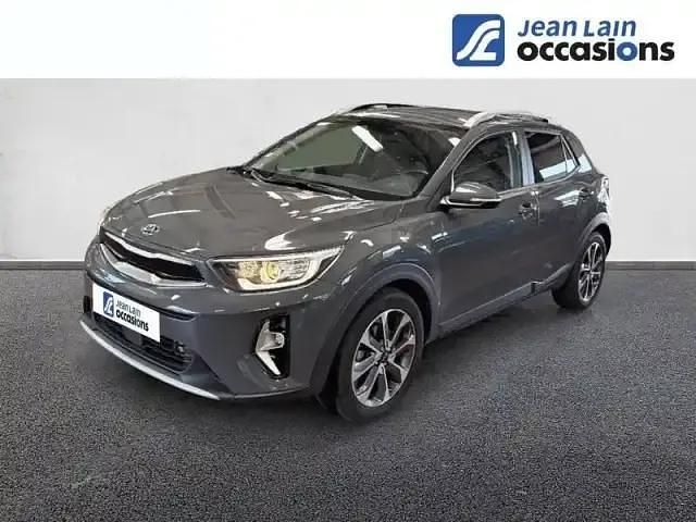 Gris Occasion 2021 Kia Stonic SUV | 15 490 € (Bon prix) - Image 1/4