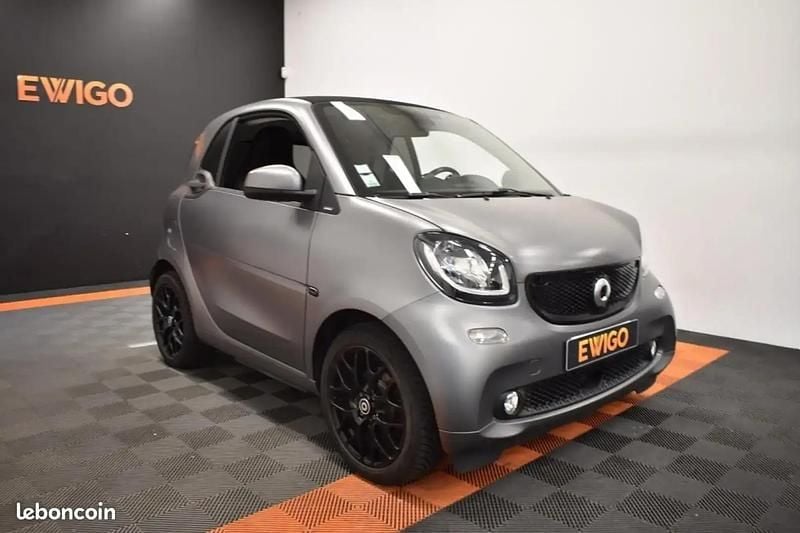 Gris Utilisé 2018 Smart ForTwo Electric Drive Passion Berline | 7 690 € - Image 1/4