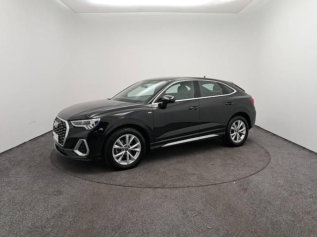 Noir mythe métallisé Utilisé 2022 Audi Q3 Sportback S-Line SUV | 38 900 € - Image 1/4