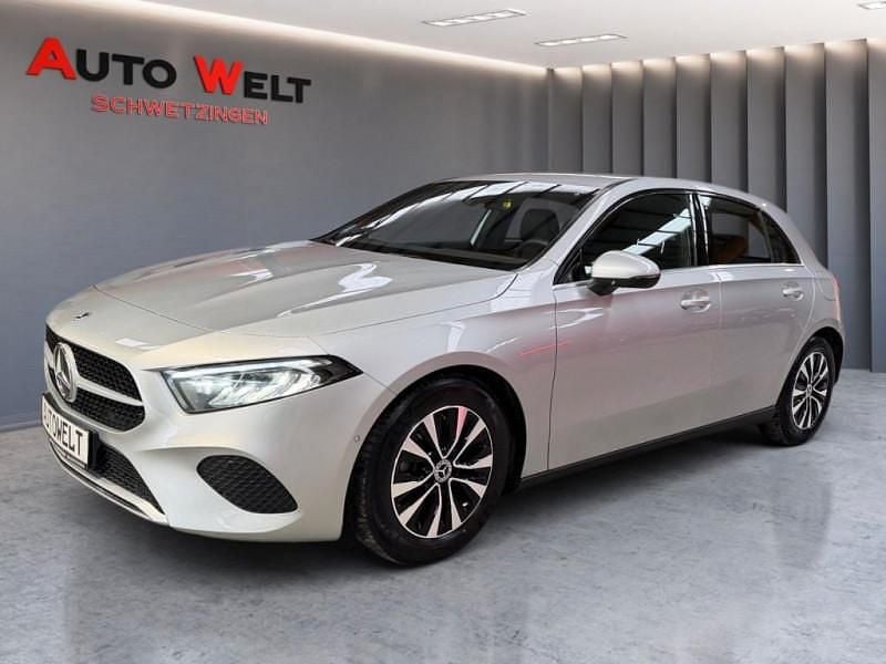 Occasion Mercedes A180 116 ch (85 kW) 2023 Berline