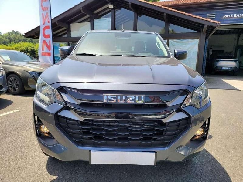 Nouvelle Isuzu D-Max 165 ch (121 kW) 2025 Gris Pick-up