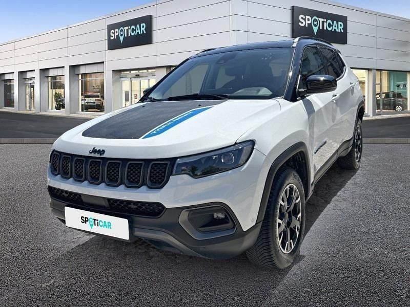 Alpine white Utilisé 2024 Jeep Compass Overland SUV | 34 990 € (Prix assez cher) - Image 1/4
