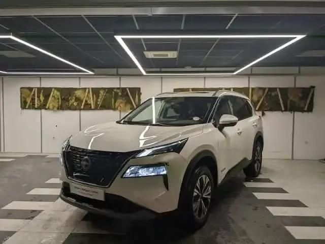 Blanc lunaire métallisé Occasion 2023 Nissan X-Trail N-Connecta SUV | 30 900 € (Bon prix) - Image 1/4