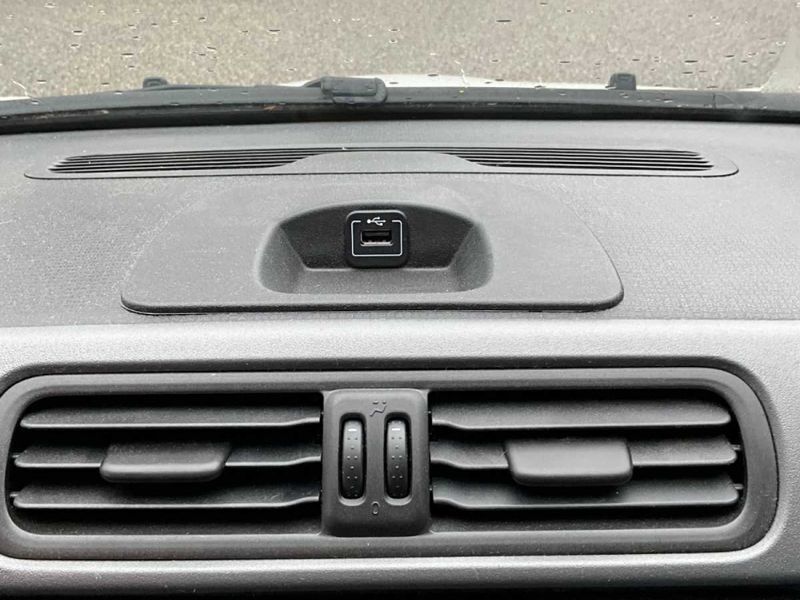 Image 3/4