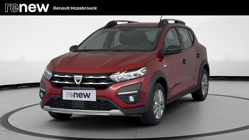 Rouge Utilisé 2022 Dacia Sandero Comfort Citadine | 13 499 € (Prix juste) - Image 1/4