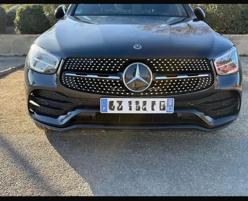 Utilisé 2019 Mercedes GLC300 AMG line SUV | 36 000 € (Prix juste) - Image 1/4