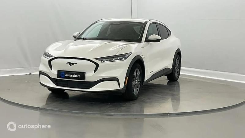 Blanc Utilisé 2023 Ford Mustang Mach-E Standard Range SUV | 31 999 € (Bon prix) - Image 1/4
