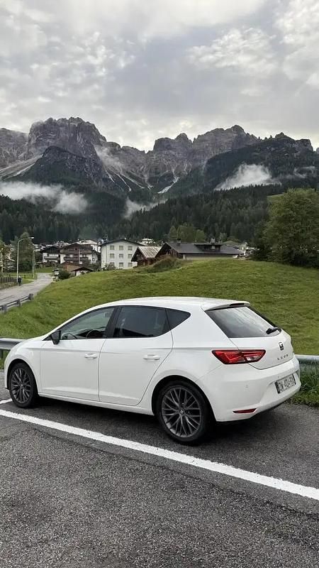 Utilisé 2015 Seat Leon I-Tech Berline | 8 200 € (Prix juste) - Image 1/4