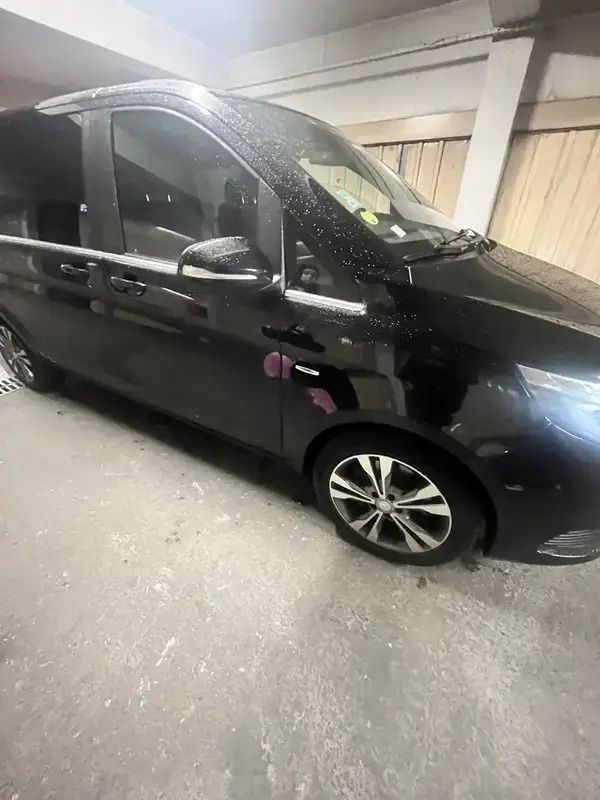 Image 2/4