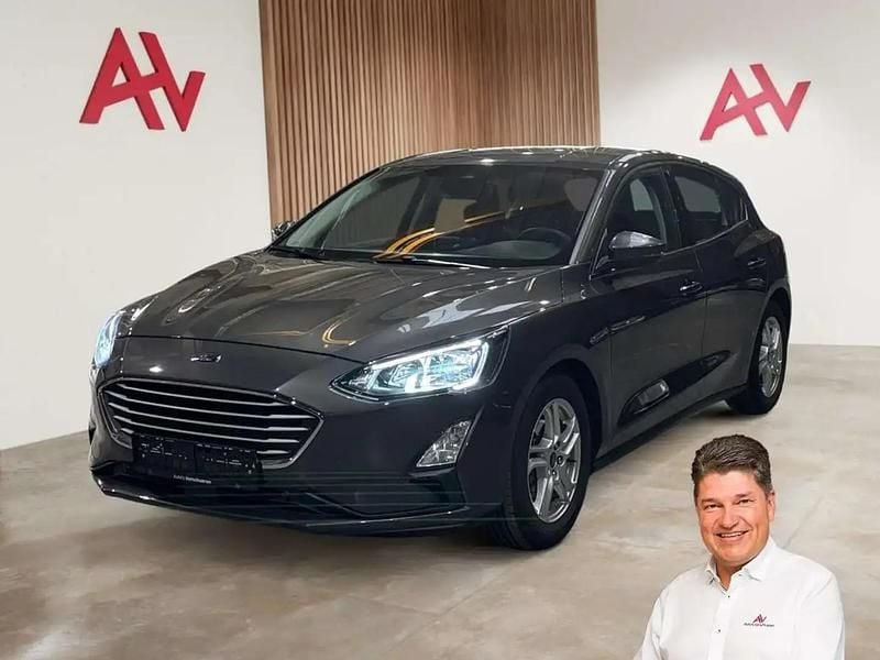 Gris Utilisé 2021 Ford Focus Berline | 16 490 € (Super prix) - Image 1/4