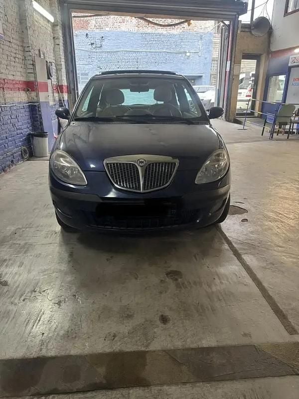 Utilisé 2004 Lancia Ypsilon Citadine | 1 800 € - Image 1/4