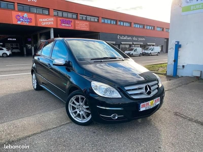 Noir Utilisé 2008 Mercedes B200 Monospace | 6 990 € - Image 1/4