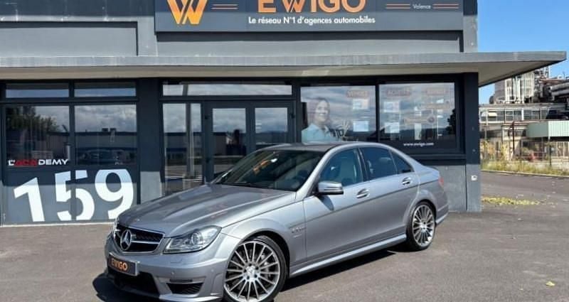 Gris Utilisé 2013 Mercedes C63 AMG AMG Berline | 47 190 € - Image 1/4