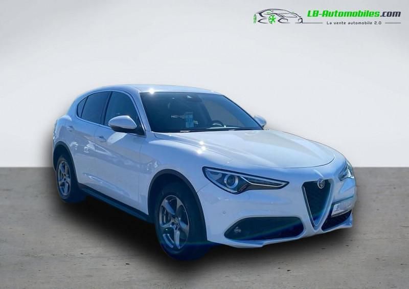 Utilisé 2018 Alfa Romeo Stelvio SUV | 31 200 € (Prix juste) - Image 1/4