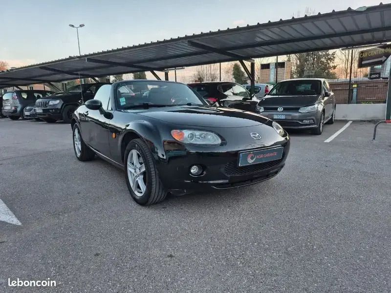 Noir Utilisé 2006 Mazda MX5 Cabriolet | 9 000 € - Image 1/4