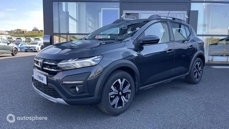 Utilisé 2023 Dacia Sandero Comfort Berline | 15 499 € (Prix juste) - Image 1/4