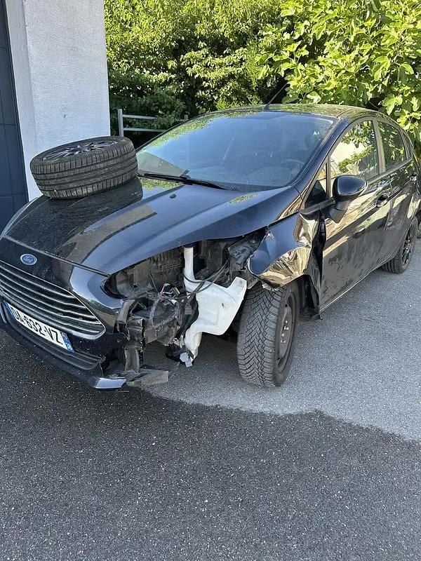 Utilisé 2013 Ford Fiesta Trend Citadine | 1 300 € (Super prix) - Image 1/4