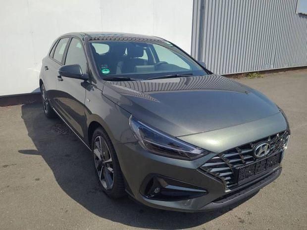Gris Utilisé 2024 Hyundai i30 | 18 990 € - Image 1/4